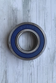 Подшипник 6004 2RS